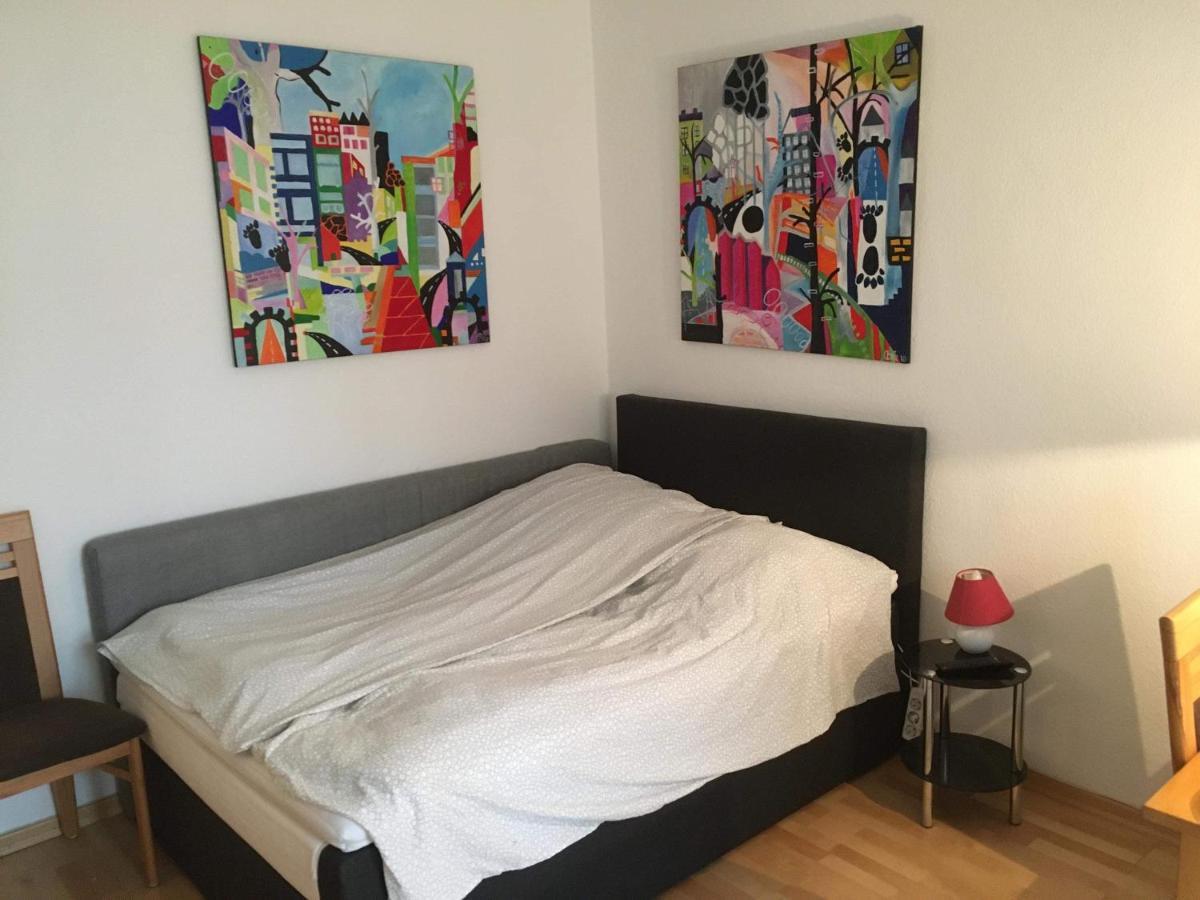 1-Zimmer-Apartment Mitten Im Friedrichshain Berlín Exterior foto